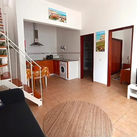 Casa Algarvia * لاغوس